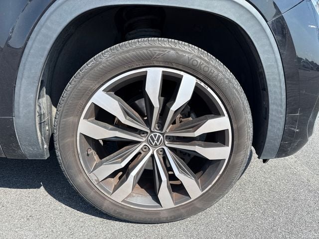 2020 Volkswagen Atlas Cross Sport 3.6L V6 SEL R-Line