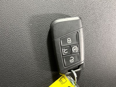 2020 Volkswagen Atlas Cross Sport 3.6L V6 SEL R-Line