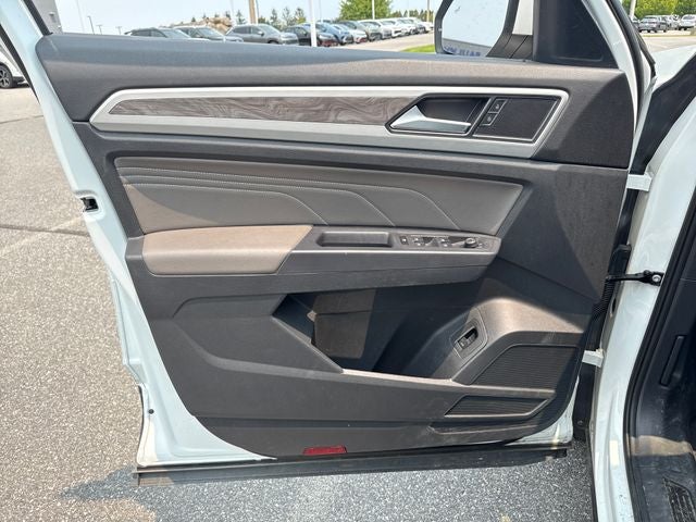 2021 Volkswagen Atlas Cross Sport 2.0T SE w/Technology