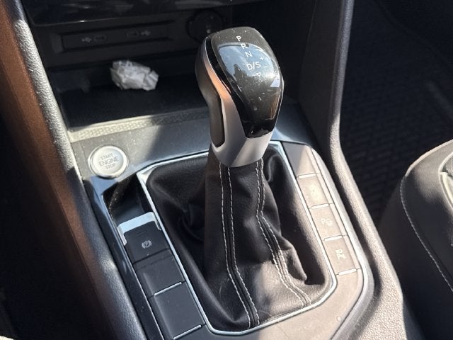 2023 Volkswagen Tiguan SEL R-Line