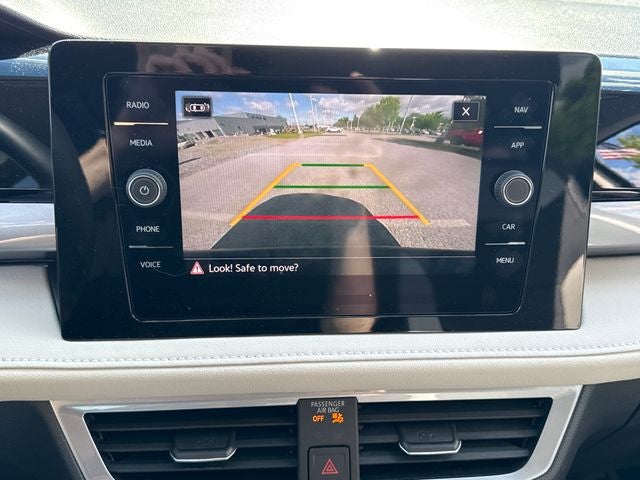2025 Volkswagen Taos SEL