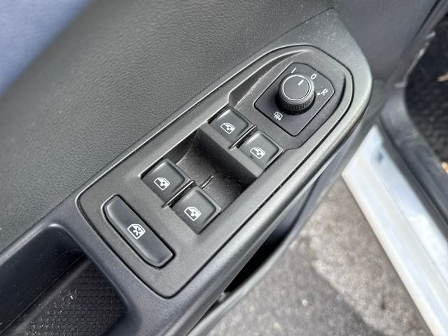 2025 Volkswagen Taos SEL