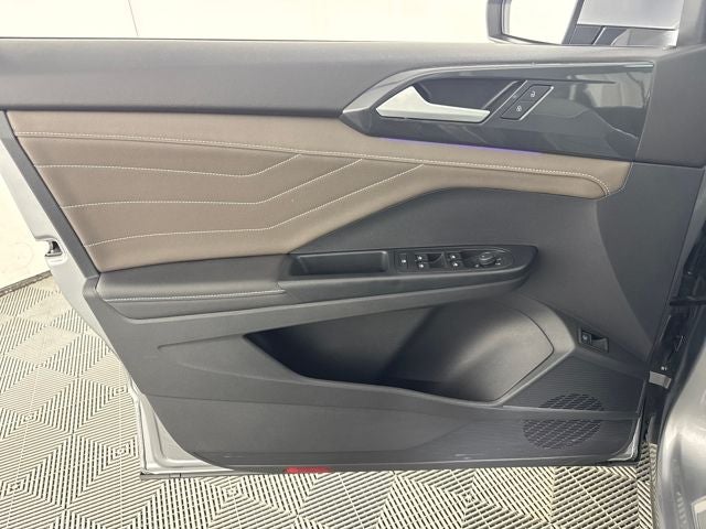 2024 Volkswagen Taos SEL