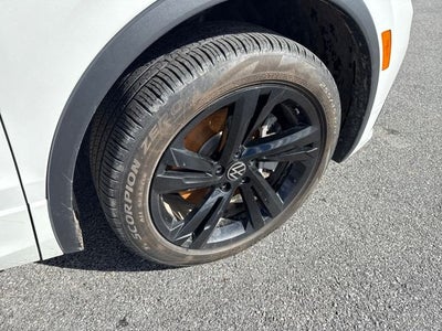 2024 Volkswagen Tiguan SE R-Line Black