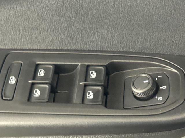 2023 Volkswagen Taos S