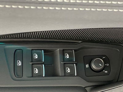 2025 Volkswagen Tiguan SE