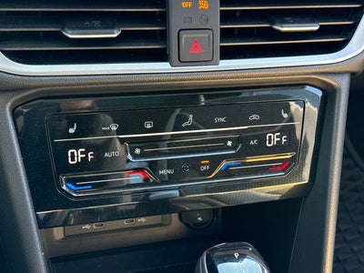 2025 Volkswagen Taos SE