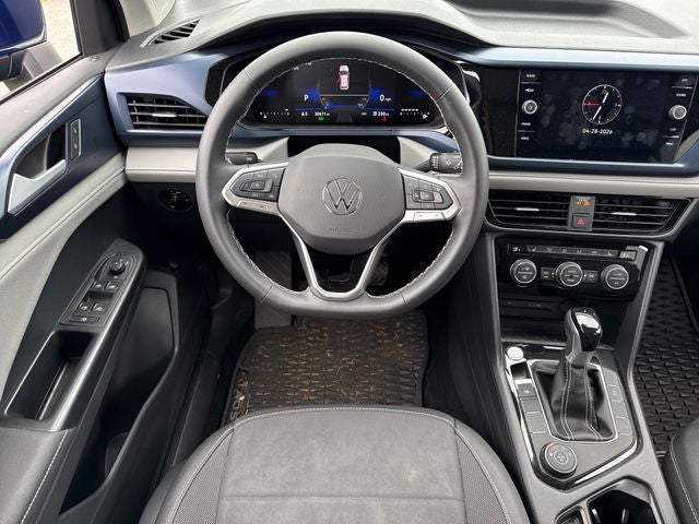 2024 Volkswagen Taos SE