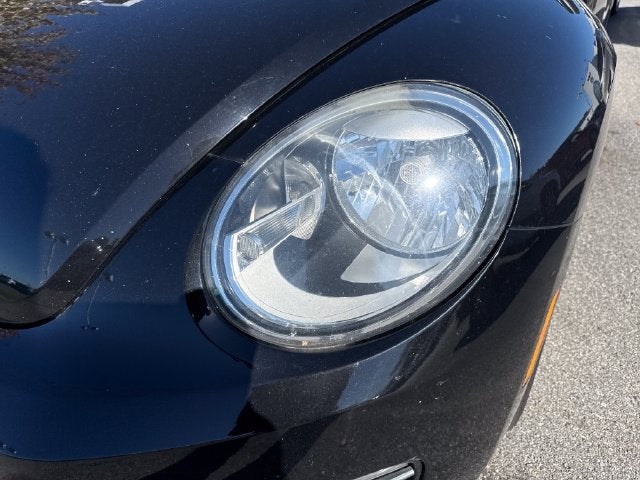 2013 Volkswagen Beetle Base