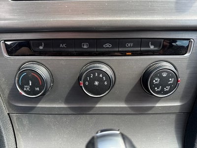 2015 Volkswagen Golf SportWagen TSI SE