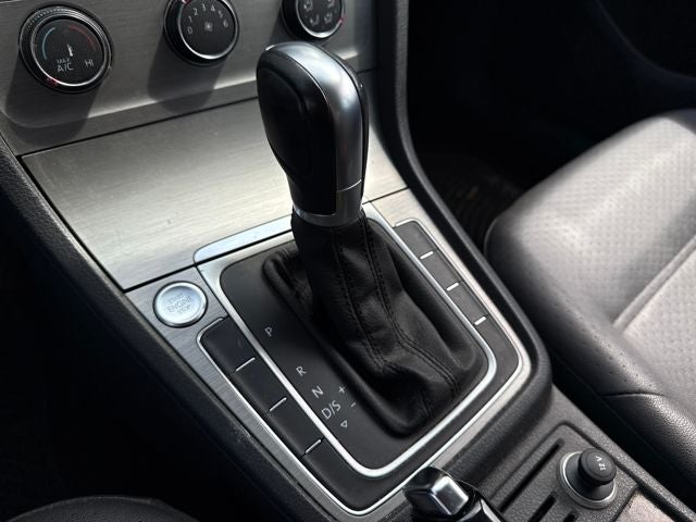 2015 Volkswagen Golf SportWagen TSI SE