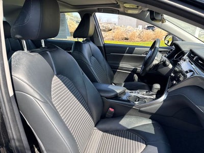 2018 Toyota Camry Hybrid Hybrid LE