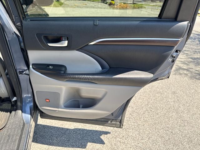 2016 Toyota Highlander Limited