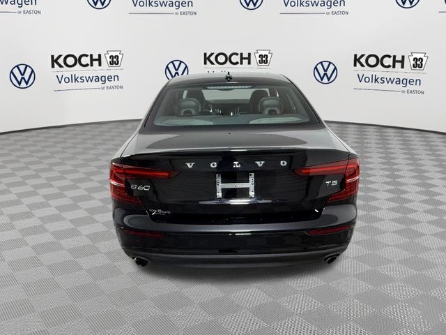 2020 Volvo S60 Momentum