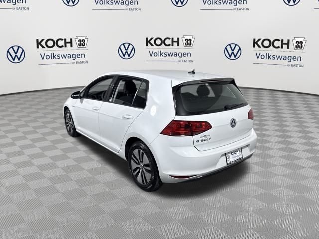 2016 Volkswagen e-Golf SE