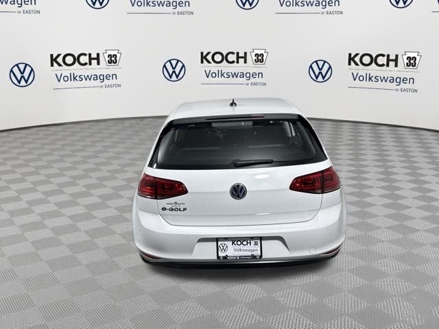 2016 Volkswagen e-Golf SE