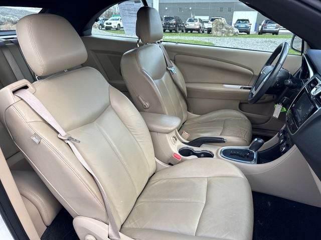 2013 Chrysler 200 Limited