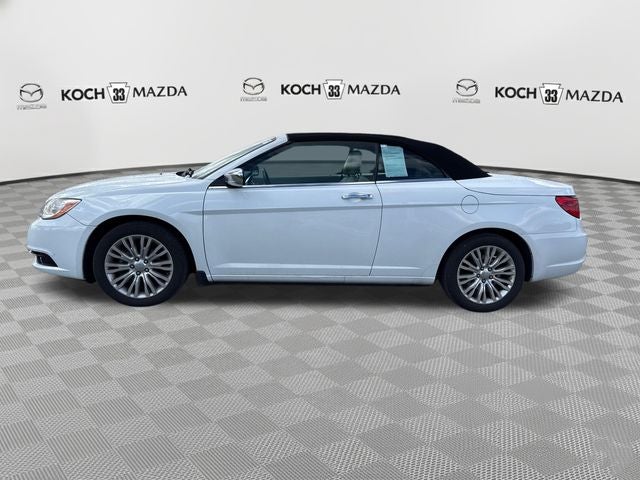 2013 Chrysler 200 Limited