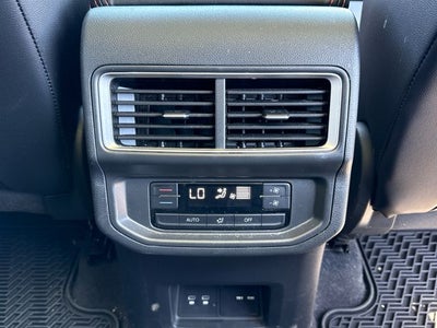 2024 Volkswagen Atlas 2.0T Peak Edition SE w/Technology