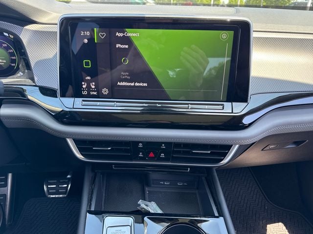 2024 Volkswagen Atlas 2.0T Peak Edition SE w/Technology