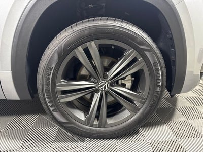 2022 Volkswagen Atlas Cross Sport 2.0T SEL R-Line