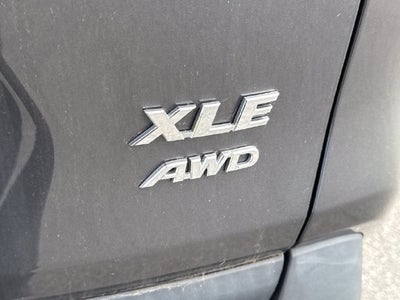 2022 Toyota RAV4 XLE