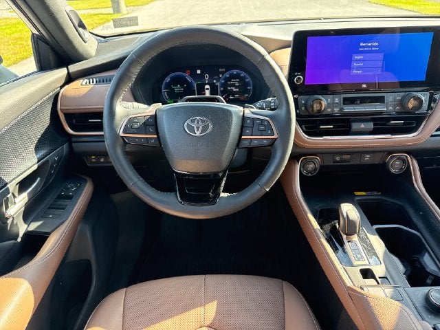 2025 Toyota Grand Highlander Hybrid MAX Platinum