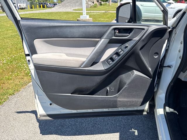 2015 Subaru Forester 2.5i