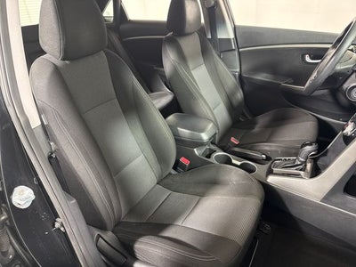 2016 Hyundai Elantra GT Base