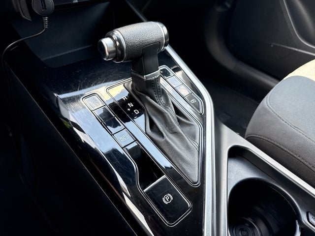 2023 Kia Niro LX