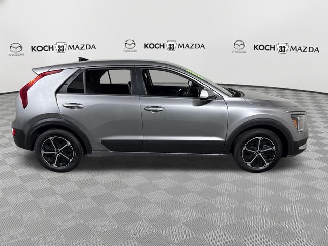 2023 Kia Niro LX