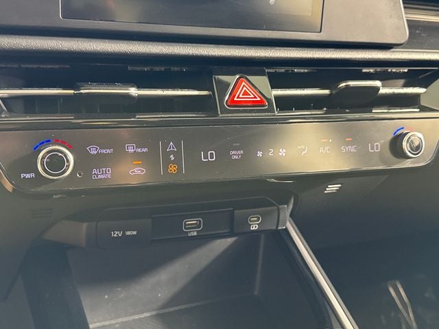 2023 Kia Niro LX
