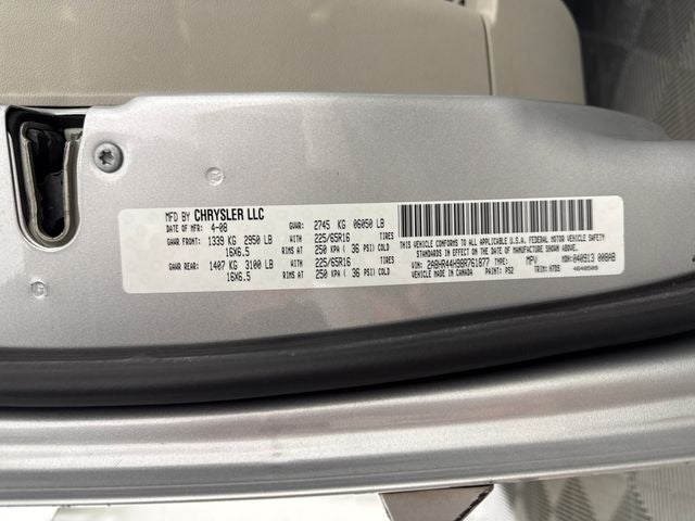 2008 Chrysler Town & Country LX