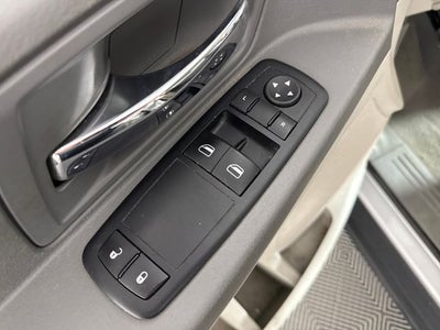 2008 Chrysler Town & Country LX