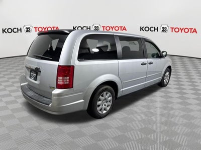 2008 Chrysler Town & Country LX