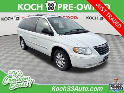 2005 Chrysler Town & Country Touring