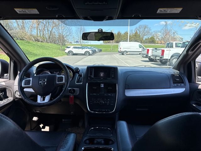 2016 Dodge Grand Caravan R/T
