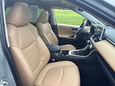 2021 Toyota RAV4 XLE Premium