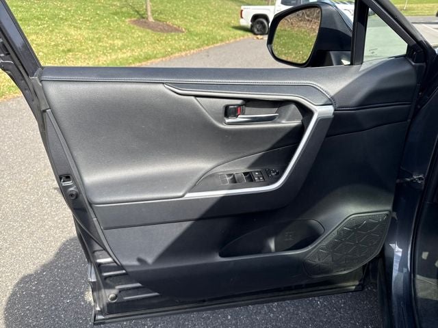 2019 Toyota RAV4 Hybrid XSE