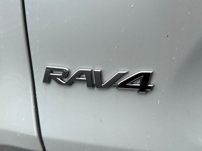 2025 Toyota RAV4 Hybrid SE