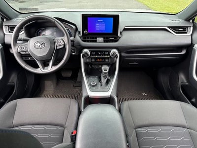 2025 Toyota RAV4 Hybrid SE