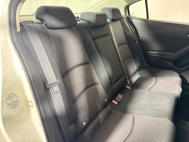 2016 Mazda Mazda3 i Touring