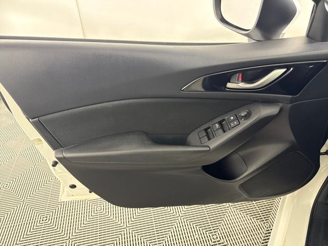 2016 Mazda Mazda3 i Touring