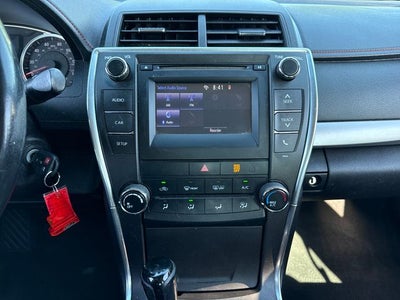 2017 Toyota Camry SE