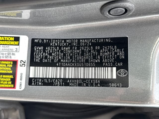 2025 Toyota Camry SE