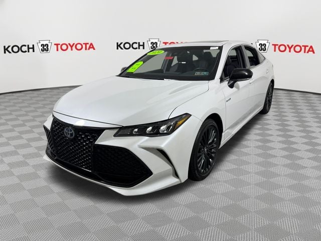 2020 Toyota Avalon Hybrid XSE