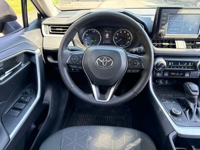 2022 Toyota RAV4 Hybrid XLE