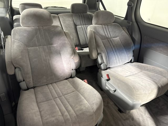 2002 Toyota Sienna LE