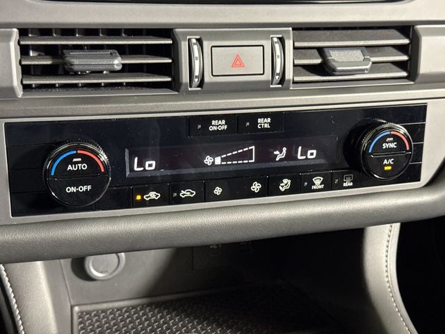 2024 Nissan Pathfinder S