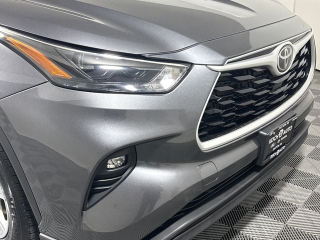 2022 Toyota Highlander LE